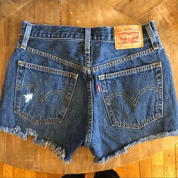 Levi’s Jean Shorts - Picture 2 of 4